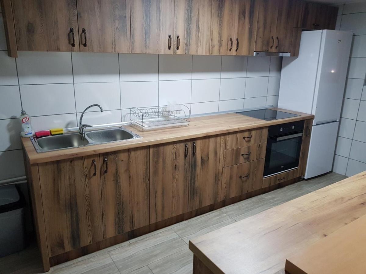 Kuca Stojanovica Topli Do 피로트 외부 사진