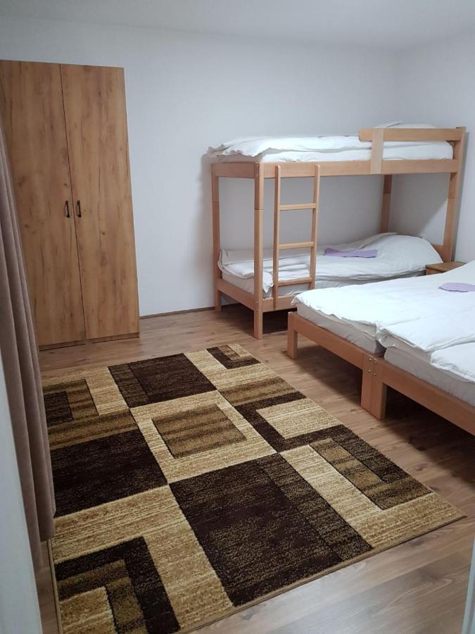 Kuca Stojanovica Topli Do 피로트 외부 사진